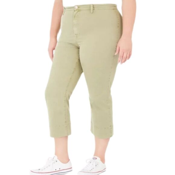 Celebrity Pink montauk cropped pants nwt SIZE 20 - Picture 1 of 8